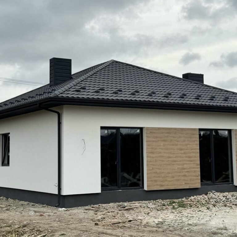 Березівка чорна матова металочерепиця 9005