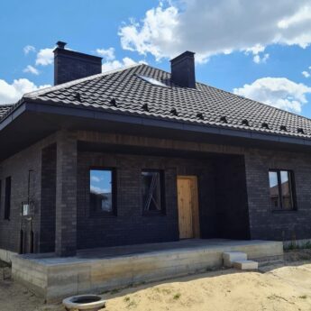 Козин 2025 чорна металочерепиця